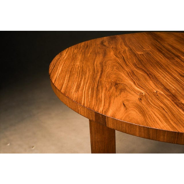 Joaquim Tenreiro Round Dining Table in Caviúna Wood by Joaquim Tenreiro, Brazil, 1950s For Sale - Image 4 of 17