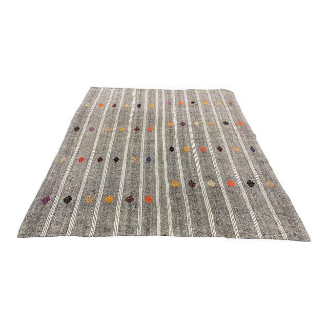 1960s Vintage Primitive Turkish Handmade Organic Anatolian Wool Kilim Rug- 4′ × 9′1″ For Sale