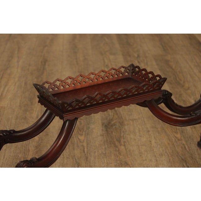 Weiman Heirloom Quality Chinese Chippendale Style Mahogany Vitrine Display Cabinet For Sale - Image 11 of 18