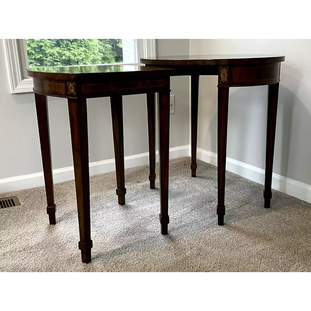 English Late 20th Century Vintage Maitland-Smith Marlborough Occasional Nesting Tables – Handcrafted in the Philippines - Set of 2 For Sale - Image 3 of 12