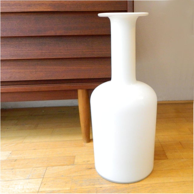 A very beautiful white Gulv vase designed by Otto Brauer for Holmegaard Glass Factory in 1962. This unusual shape and...