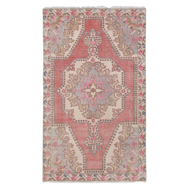 1960s Vintage Faded Turkish Kemerhisar Rug 4'3'' X 6'12'' For Sale