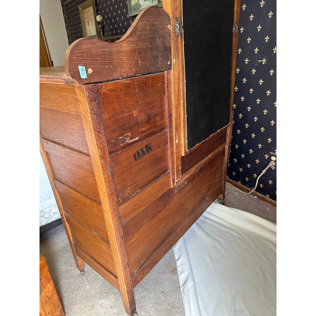 1900s Antique Oak Bi-Level Gentleman’s Dresser With Swivel Mirror For Sale - Image 10 of 12