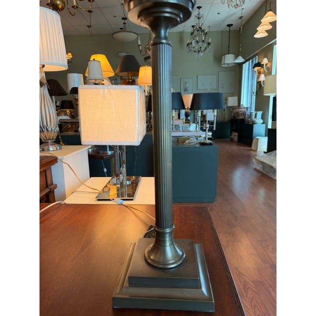 Neoclassical Vintage Alabaster Urn Table Lamp With Brass Leaf Accent For Sale - Image 3 of 3