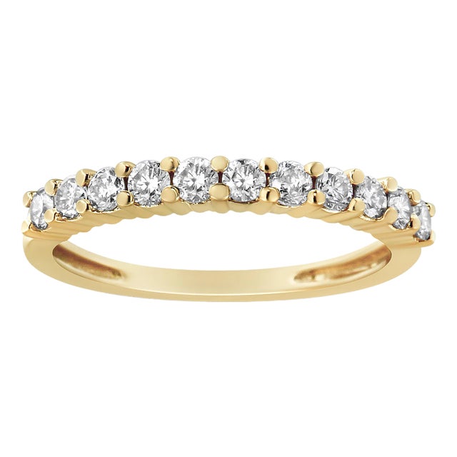 14K Yellow Gold Plated .925 Sterling Silver 1/2 cttw Shared Prong Set Brilliant Round-Cut Diamond 11 Stone Band Ring - Size 7 For Sale