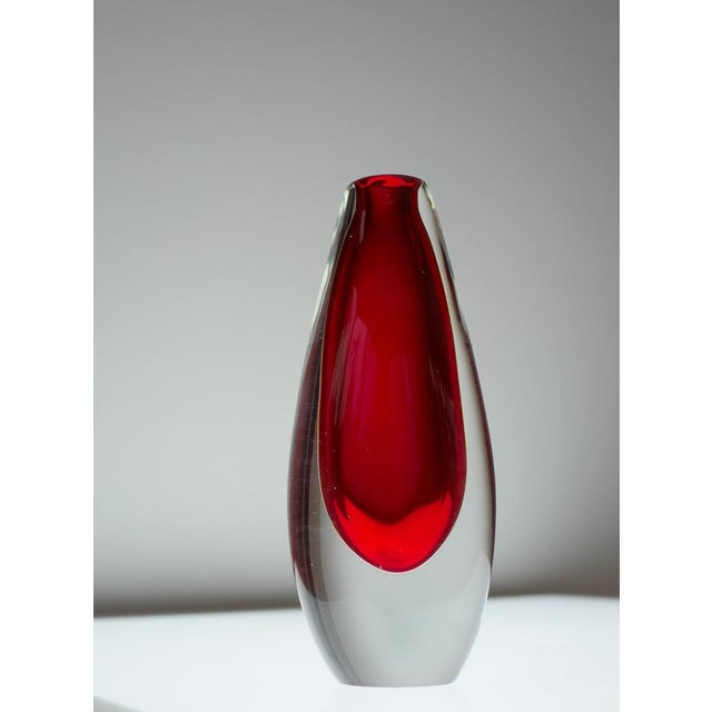 Mid-Century Modern Scandinavian Sommerso Art Glass Vase by Ernst Gordon, 1960s For Sale - Image 4 of 12