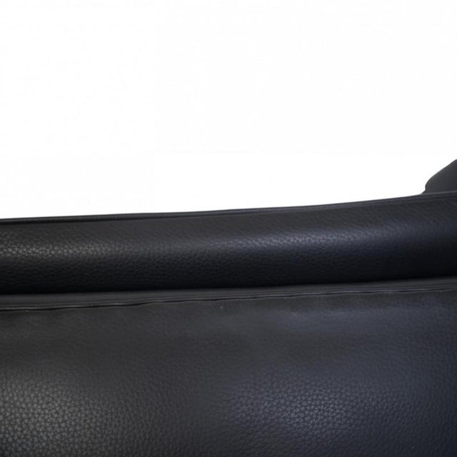 Egg Chair in Black Aura Leather by Arne Jacobsen, 2012 For Sale - Image 16 of 18