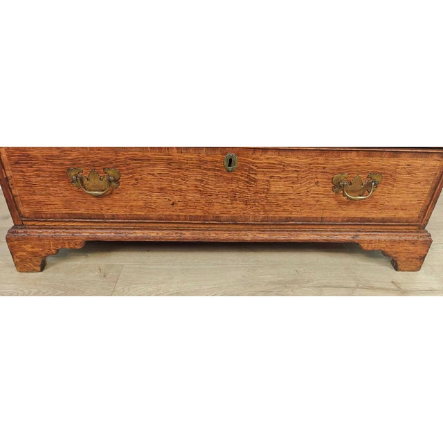 Antique English George III Writing Bureau in Oak, 18th Century For Sale - Image 11 of 18