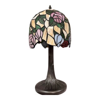 Vintage Tiffany Style Floral Stained Glass Accent Table Lamp With Tree Trunk Base For Sale