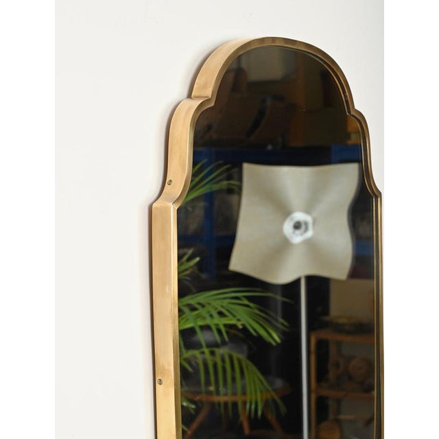 Gold Large Shield-Shaped Brass Mirror attributed to Gio Ponti, Italy, 1950s For Sale - Image 8 of 15