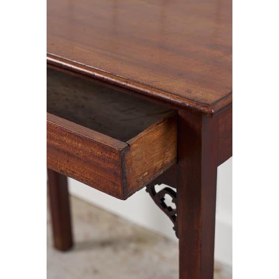 Single Drawer Georgian Side Table (c.1800) For Sale - Image 12 of 14