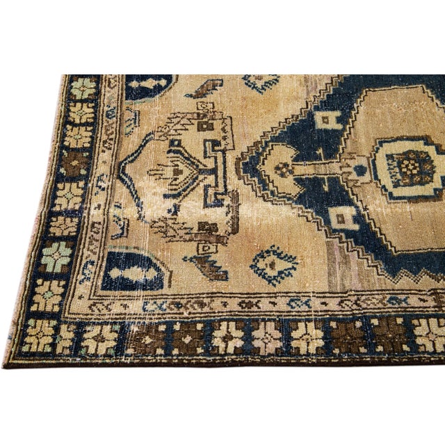 1960s Vintage Persian Distressed Handmade Geometric Beige Wool Rug For Sale - Image 4 of 7