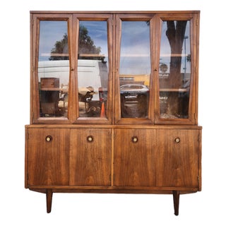 Mid-Century Modern Walnut China Cabinet Hutch For Sale