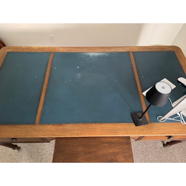 Kittinger Authentic Kittinger Kd1203+72 Mahogany Executive Writing Desk With Leather Top | Hubinger Company Provenance For Sale - Image 4 of 6