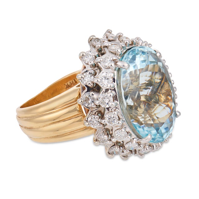 Vintage 14.60 Carat Aquamarine Diamond 14k Yellow Gold Cocktail Ring, Size 6 For Sale - Image 4 of 6