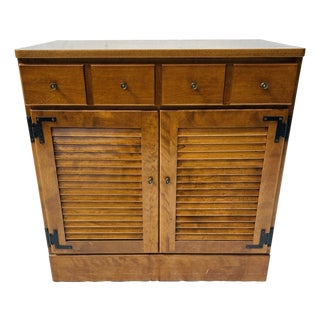 80's Vintage Ethan Allen Maple Nightstand / Bedside Table / Cabinet For Sale