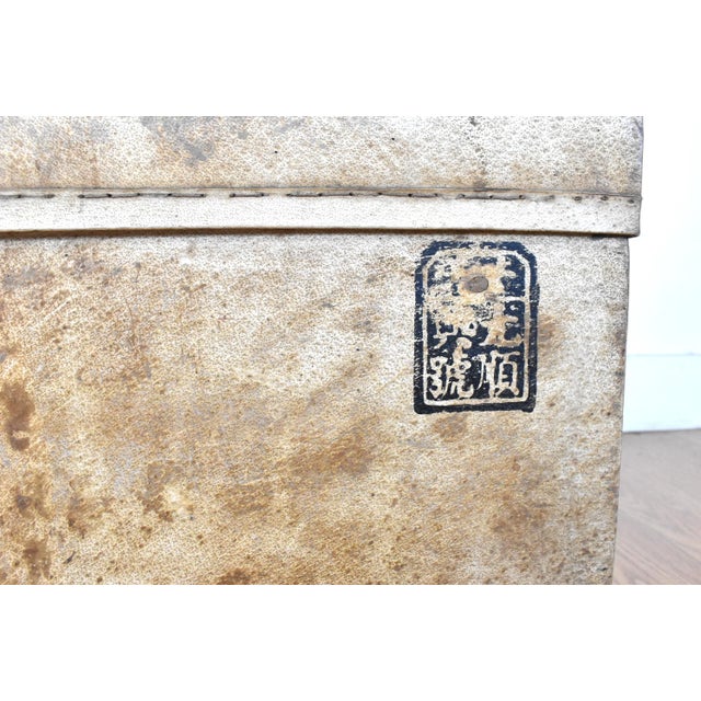 Cream 1900s Chinese Import Leather Parchment Traveling Trunk For Sale - Image 8 of 13