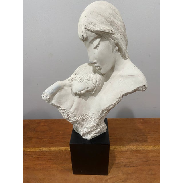 Figurative 1980s Austin Productions Mother and Son Ceramic Sculpture For Sale - Image 3 of 7
