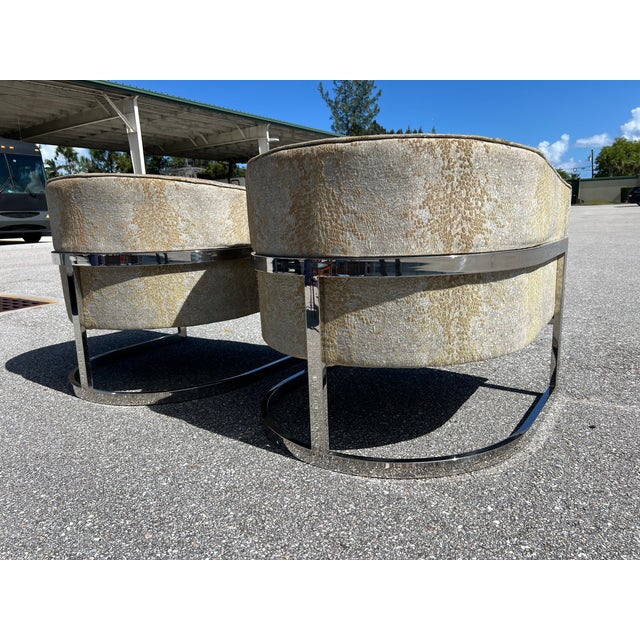 Mid century modern chairs in the manor of Milo Baughman These vintage curved barrel back chairs feature a beautiful...