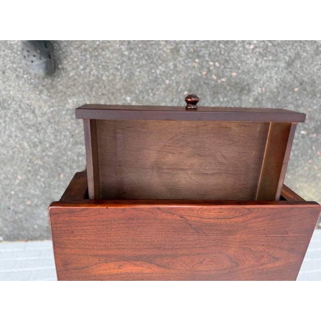 Pair of Vintage Sheraton Style 1 Drawer Side Tables by Bombay Co. For Sale - Image 15 of 18