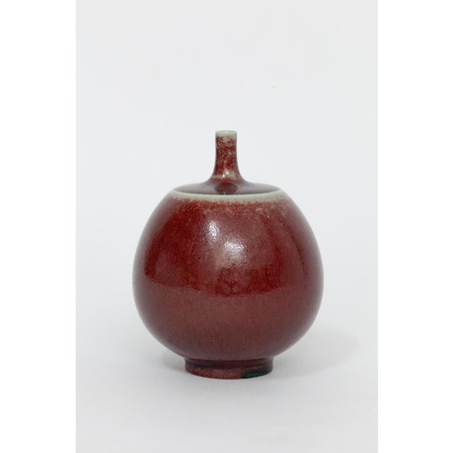 Ceramic Oxblood Vase by Berndt Friberg for Gustavsberg, Sweden, 1960s For Sale - Image 7 of 7