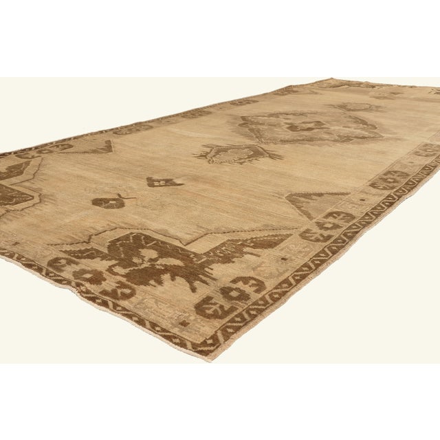 51370 Vintage Turkish Oushak Gallery Rug, 05'01 x 12'09. The Gilded Serenity: A Vintage Turkish Oushak Masterpiece of...