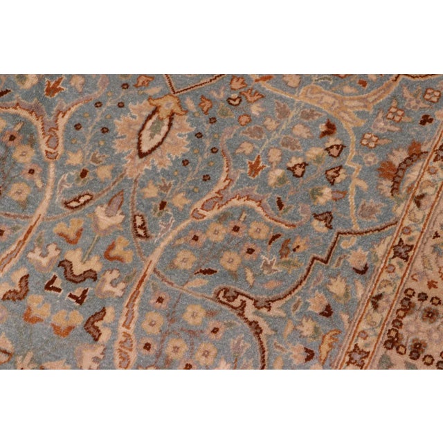 1980s 1980s Shabby Chic Istanbul Blue/Ivory Turkish Hand-Knotted Rug -4'2 X 6'2 For Sale - Image 5 of 10