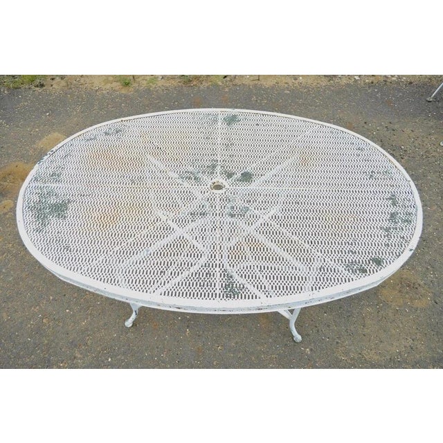 Mid 20th Century Vintage Wrought Iron Salterini Style Garden Patio Dining Set - 5 Pc Set For Sale - Image 5 of 12