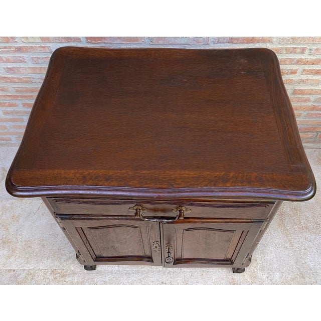 Mid-Century French Walnut Side Table with One Drawer and Double Door, 1950s For Sale - Image 4 of 18