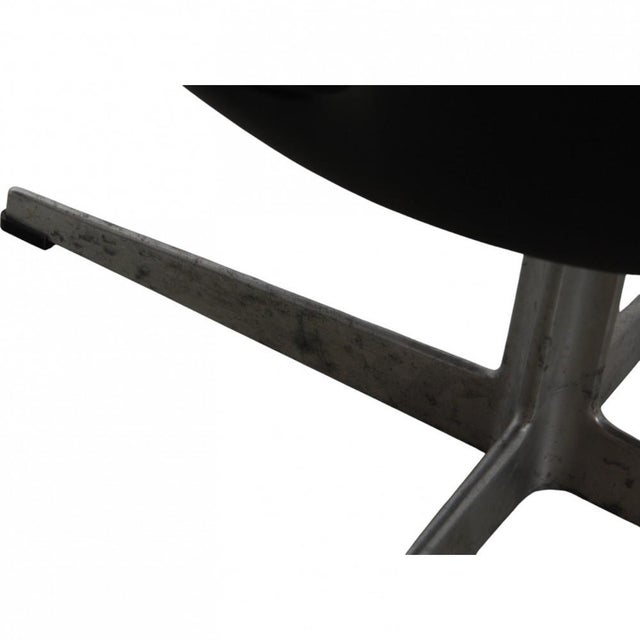 Vintage Swan Chair in Black Leather by Arne Jacobsen, 1960s For Sale - Image 13 of 18