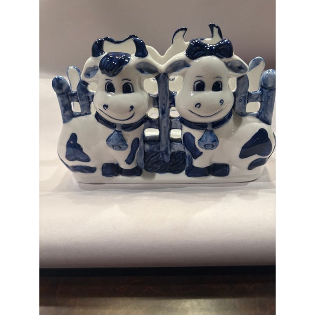 1980s Vintage Delft Blue Hand-Painted Cow Couple Napkin Holder — Made in Holland For Sale - Image 5 of 5