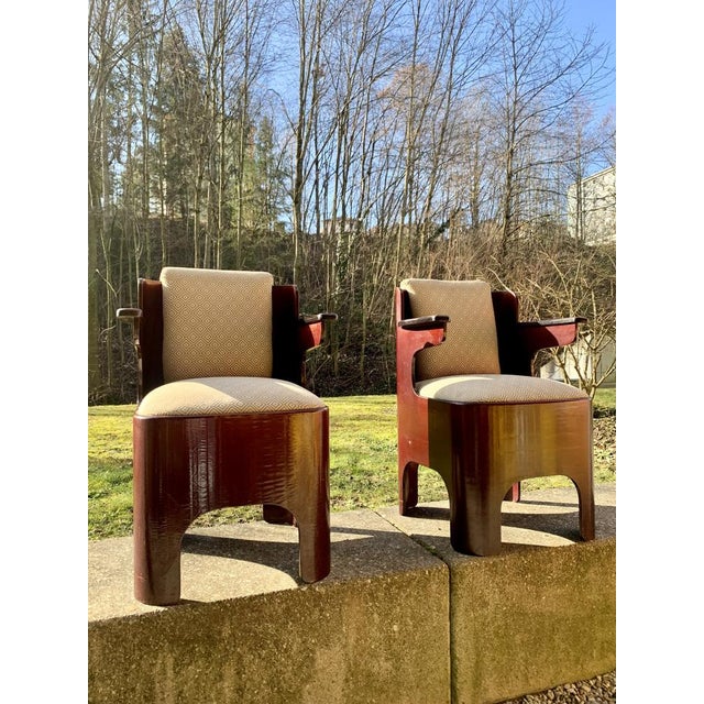 The armchairs are originals from that period. They are attributed to the 1910s-early 1920s and their form shows the...