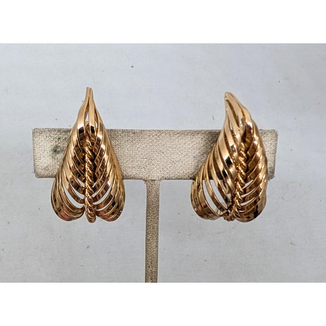 1960s Vintage 1968 Signed Napier Goldtone Leaf Clip Earrings - 2 Pieces For Sale - Image 5 of 8