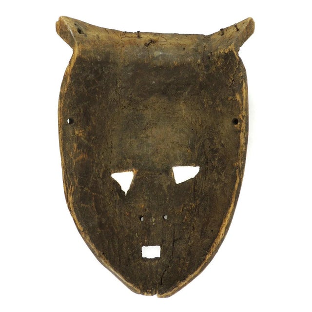 African Early 20th Century Salampasu Mask For Sale - Image 3 of 6
