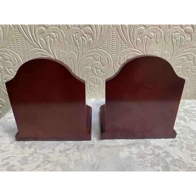 Vintage 1980s Bronze Scottish Castle Couple Golfing Mahogany Bookends - a Pair For Sale - Image 4 of 7