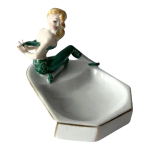 1950s Porcelain Cheesecake Red Headed Pin Up Girl Ashtray Vide Poche