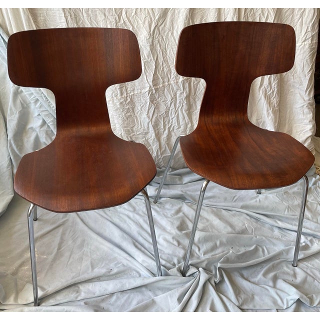 Fritz Hansen Denmark 1974 Plywood Hammer Stackable Chairs Set of 2 Refinished For Sale - Image 10 of 16