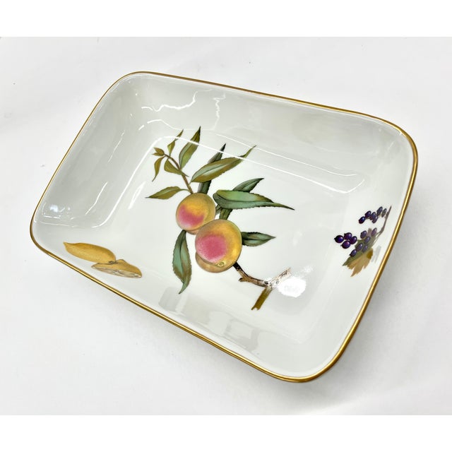 1960s Vintage New Old Stock New in Box Royal Worcester Oven to Tableware Evesham Gold Rectangular Porcelain Buffet Dish - Signed For Sale - Image 5 of 10