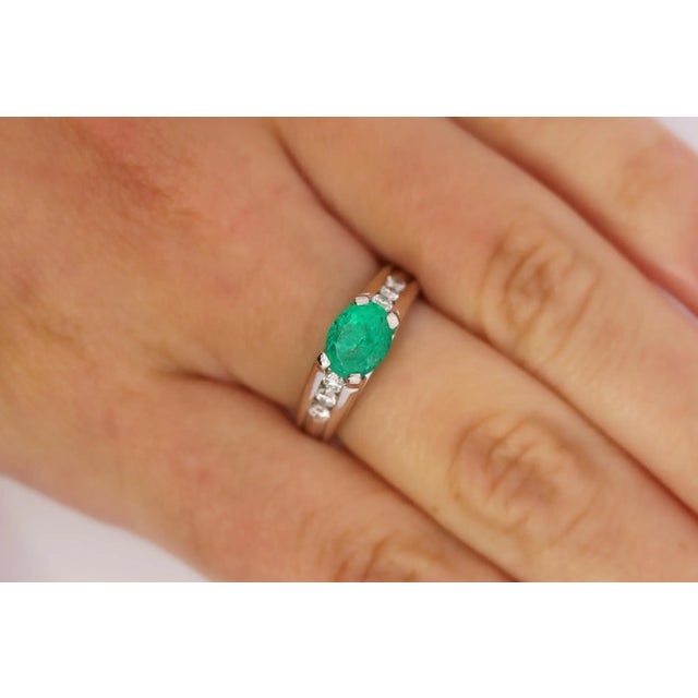 Platinum 1.17 Carat Oval East West Emerald & Diamond Ring Size 6.5 For Sale In Miami - Image 6 of 7