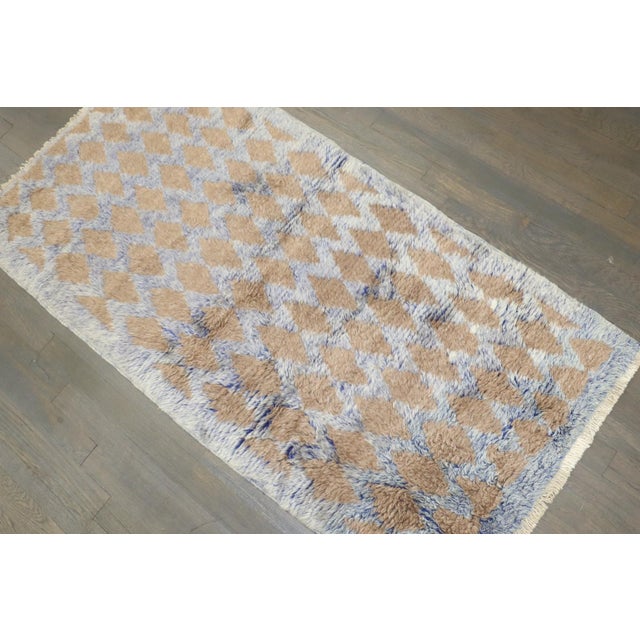 Turkish Turkish Konya Tulu Geometric Diamond Lattice Shag Rug no. j5309 For Sale - Image 3 of 4