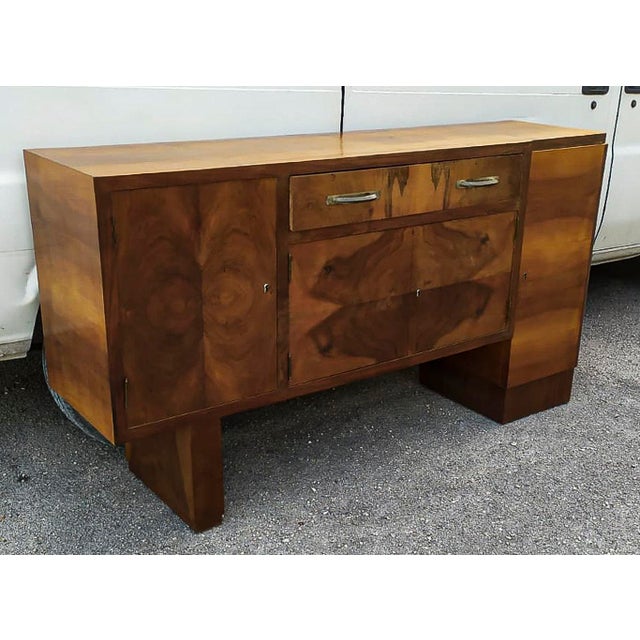 Art Deco Italian Credenza in Walnut with Mirrors For Sale - Image 6 of 18