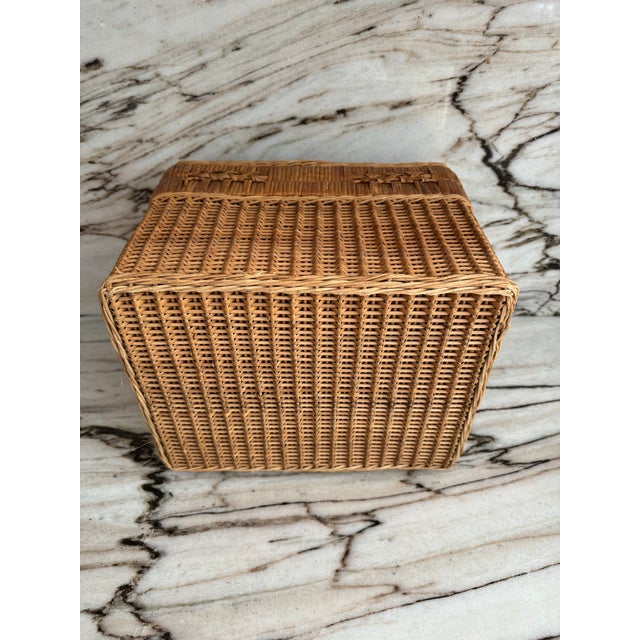 French flea market find, beautiful antique 1920s aged wicker patina, entirely handmade rattan, trunk can be used as picnic...