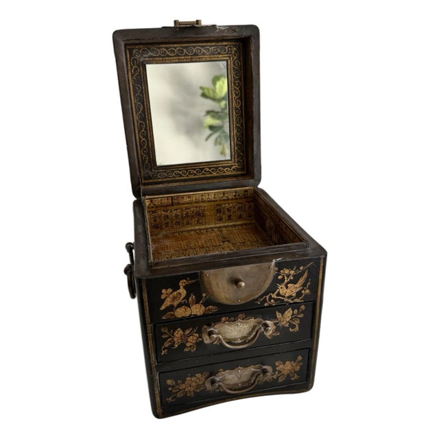 20th Century Chinoiserie Jewelry Box For Sale