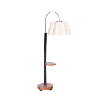 Art Deco Floor Lamp in Walnut and Oak attributed to Jindřich Halabala for Up Závody, Former Czechoslovakia, 1930s For Sale