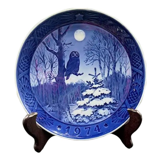 20th Century Royal Copenhagen Blue & White Winter Owl Plate For Sale