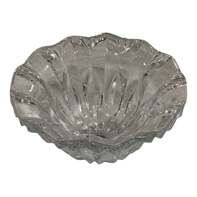 Vintage French J. G. Durand Crystal Centerpiece Bowl. A Great Serving or Accent Piece for Traditional, Hollywood Regency or Palm Beach Regency Decor For Sale