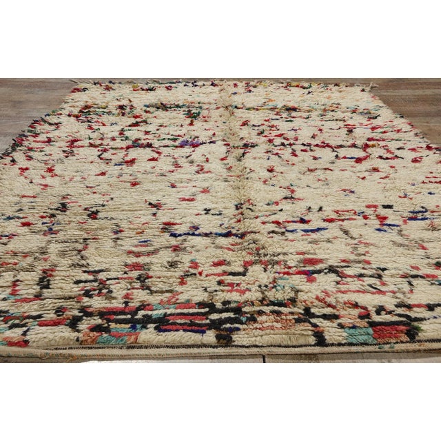 Beige Vintage Moroccan Azilal Rug - 05'01 X 08'04 For Sale - Image 8 of 9