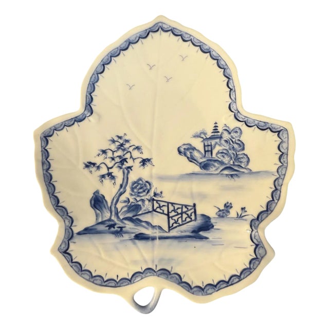 Late 20th Century Jeanne Reed's Blue and White Painted Leaf Plate For Sale