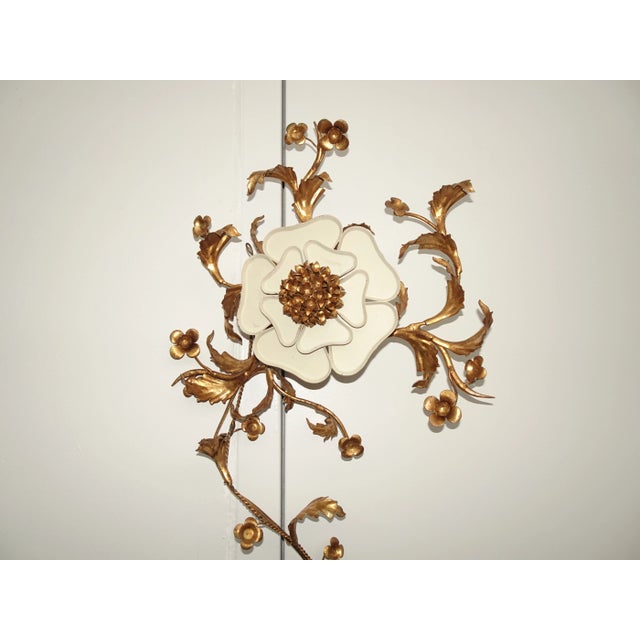 1970s Pair Vtg Italian Hollywood Regency Gold Floral Wall Lights Sconce Made Italy #1 For Sale - Image 5 of 12