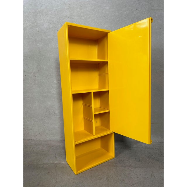 Vintage Yellow Medicine Cabinets by Olaf von Bohr for Gedy, Italy, 1980s, Set of 2 For Sale - Image 6 of 16